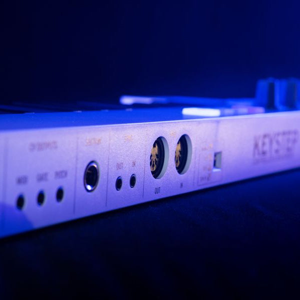 Arturia Keystep 32 Keys USB Midi Controller And Sequencer Keyboard - White (Key Step)