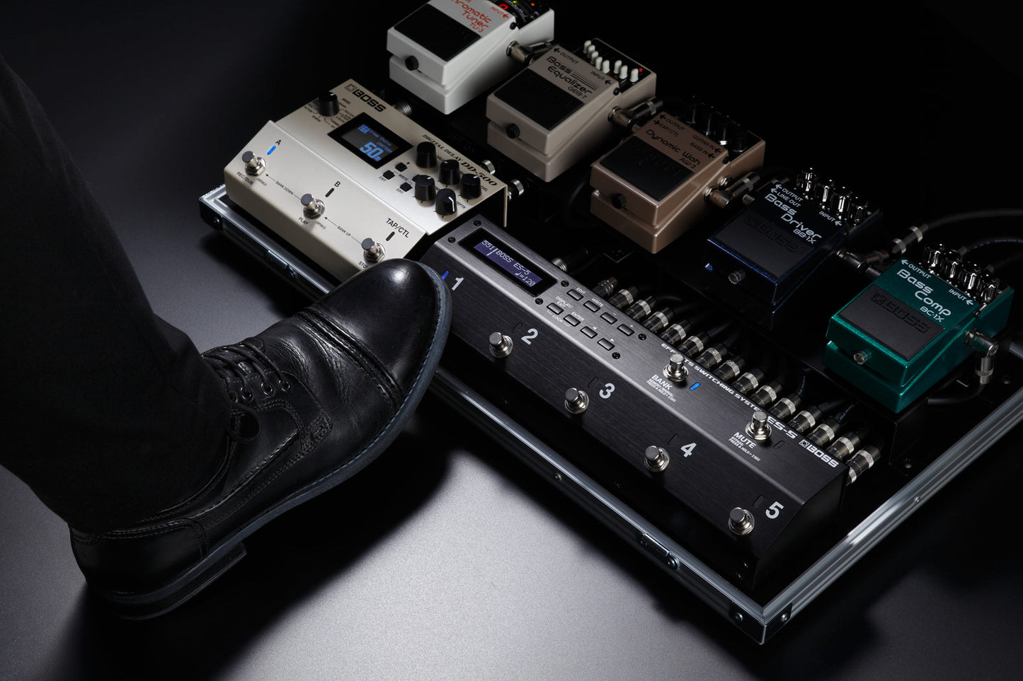 Boss ES-5 Guitar Effects Pedal Stompbox Switching System with Instrument Cable (ES5 ES 5)