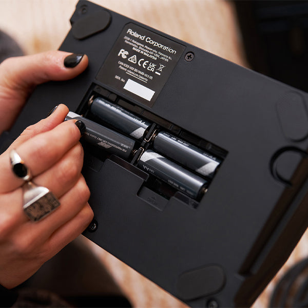 Boss VE-22 Vocal Effect and Looper Performer Guitar Pedal (VE22 VE 22)