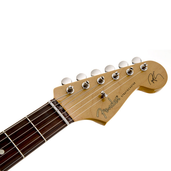 Fender Artist Robert Cray Stratocaster SSS Pickup Electric Guitar with Gig Bag - 3 Tone Sunburst