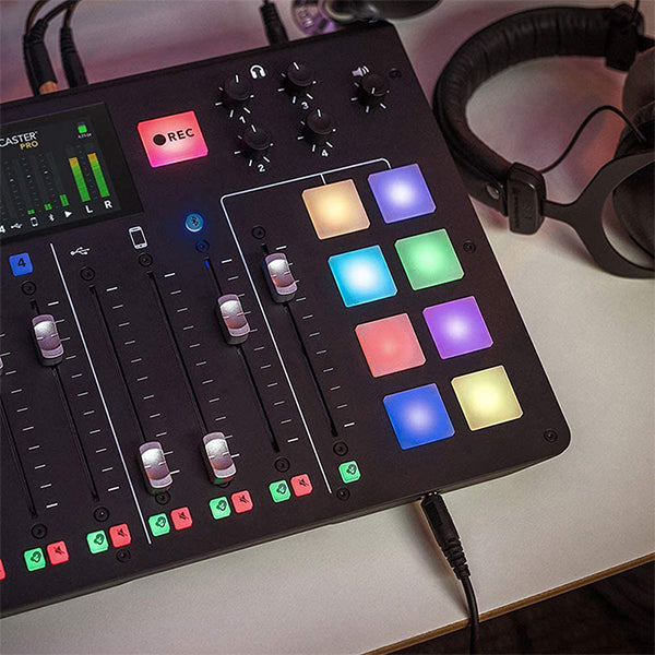 Rode RodeCaster Pro Podcast Production Studio with XLR Microphone Input and with 4 Class A  Mic Preamp (Rode Caster)