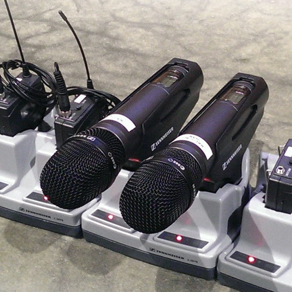 Sennheiser L 2015 Quick Charging Station for Sennheiser BA 2015 Battery Packs (L2015)