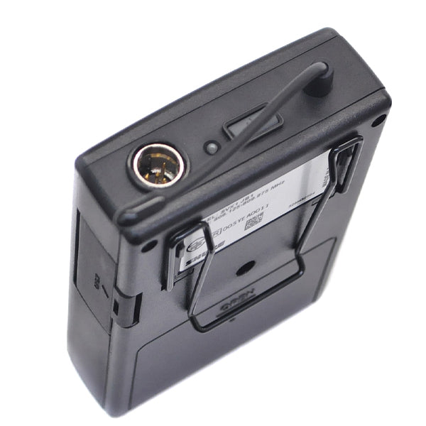 Shure SVX14/CVL Wireless Presenter Mic System with SVX4 Receiver, SVX1 Bodypack Transmitter and Centraverse Lavalier Condenser Microphone (SVX14 CVL)