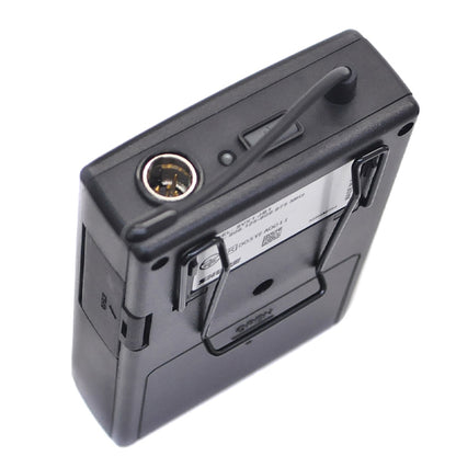 Shure SVX14/CVL Wireless Presenter Mic System with SVX4 Receiver, SVX1 Bodypack Transmitter and Centraverse Lavalier Condenser Microphone (SVX14 CVL)