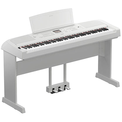 Yamaha DGX-670 88 Key Digital Piano Performance Package With Microphone and Mic Stand White (DGX670 DGX 670)
