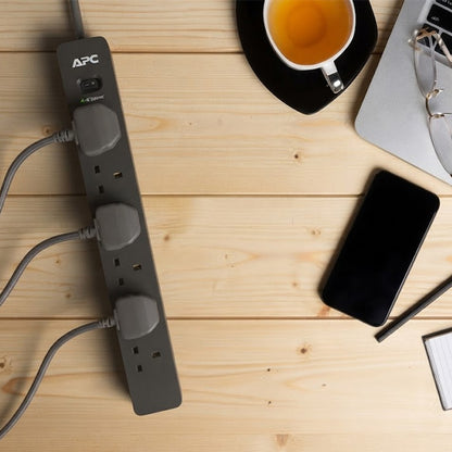 APC PME6U2B-UK Power Surge Protector 6 Way Extension Socket With 2 USB A (PME6U2BUK PME6BUK)